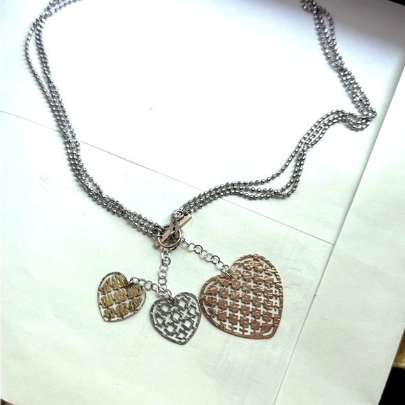 โจ Exquisite Vintage Tri-Coloured Sterling Silver Three Heart Necklace from Italy - Picture 8 of 13